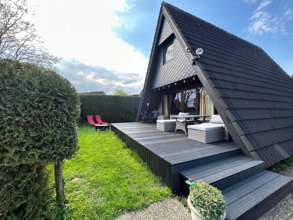 Villa Haus Blume Carolinensiel Exterior foto